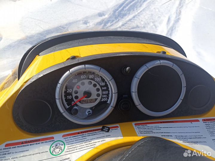 Ski doo scandic swtv800