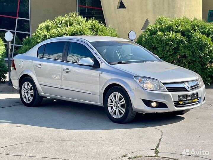 Opel Astra 1.8 AT, 2011, 146 188 км