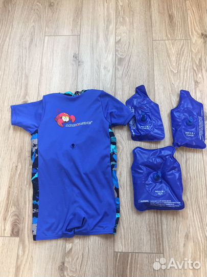 Костюм для плавания.с надувными подушками