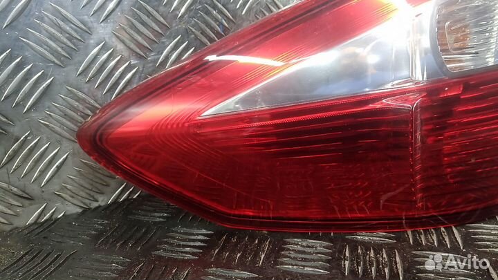 Фонарь Ford C-Max (2003-2010)