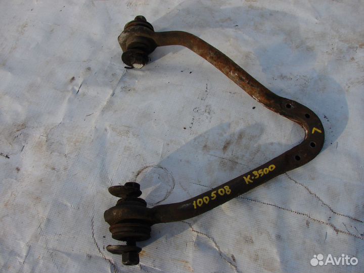 Chevrolet Silverado 6,5тд 92г верхний рычаг