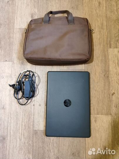 Ноутбук hp 17ak045ur