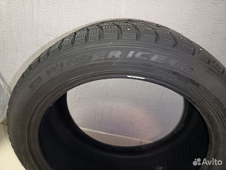 Dunlop SP Winter Ice 02 275/40 R19 105T