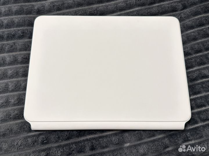 Apple magic keyboard iPad 11 white