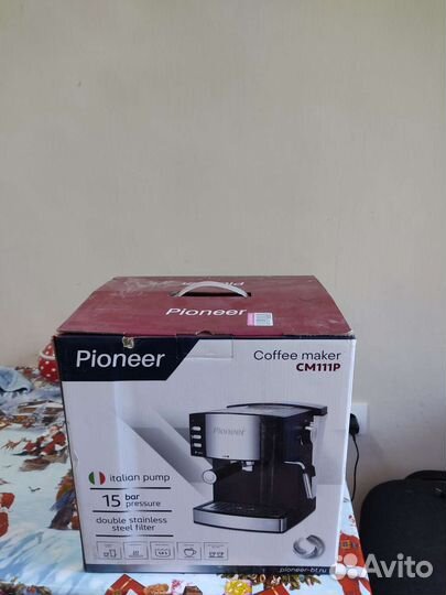 Кофеварка рожковая новая