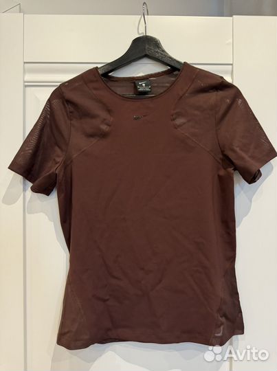 Спортивная футболка Nike