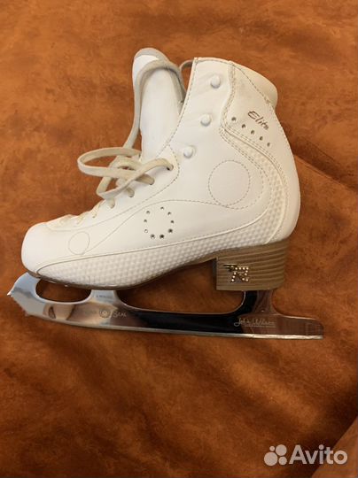 Ботинки Risport royal elite 23р + лезвия gold seal
