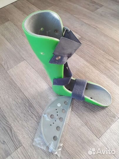 Тутор на коленостопный сустав