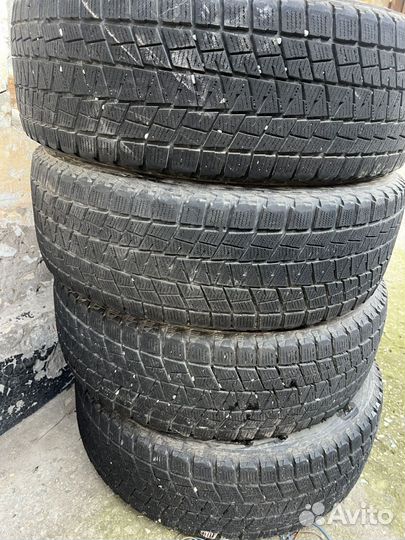 Bridgestone Blizzak DM-V1 225/65 R17 102R