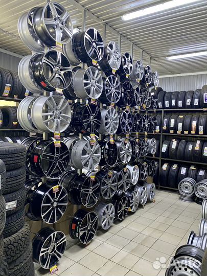 Nokian Tyres Nordman 8 SUV 215/70 R16 100H