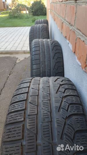 Pirelli Winter Sottozero 240 Serie II 225/50 R17 98V