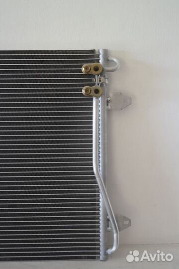 Радиатор кондиционера Фольксваген Пассат Б6 05-10