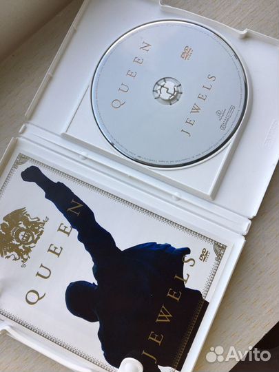 Queen Jewels dvd 2004