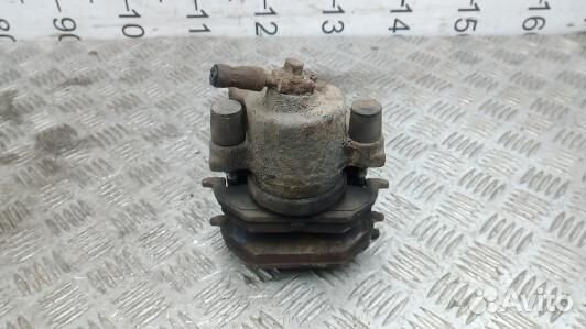 Суппорт тормозной передний левый volkswagen caddy 3 (5GS16K701)