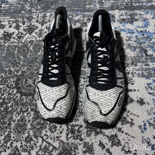 Кроссовки Armani Exchange Sneakers