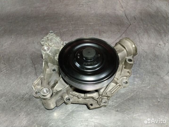 Помпа Mercedes C-Class W204 M272 3.0I 2007