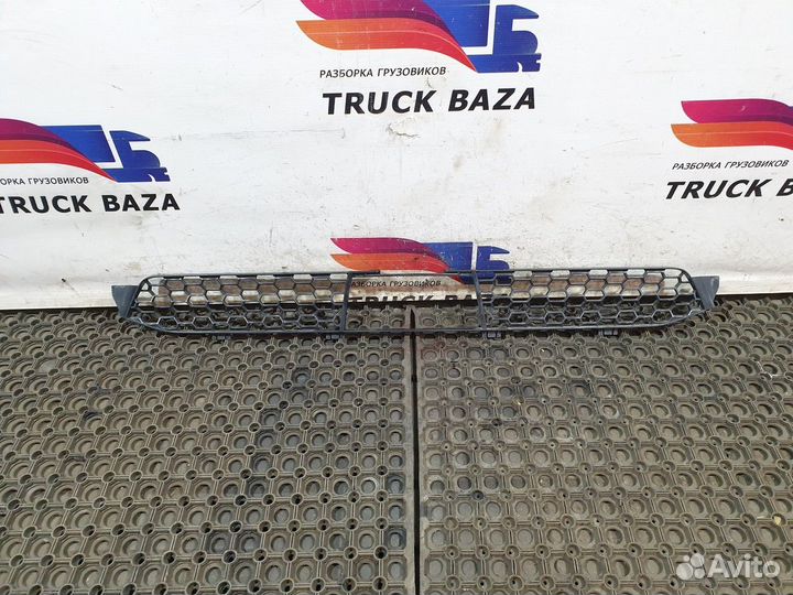 Решетка радиатора нижняя Scania 6-series