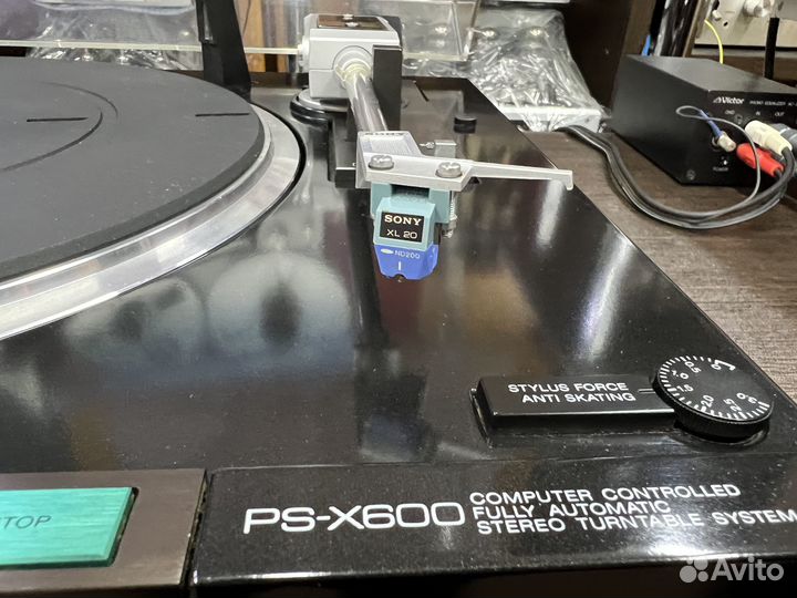 Проигрыватель винила Sony PS-X600C