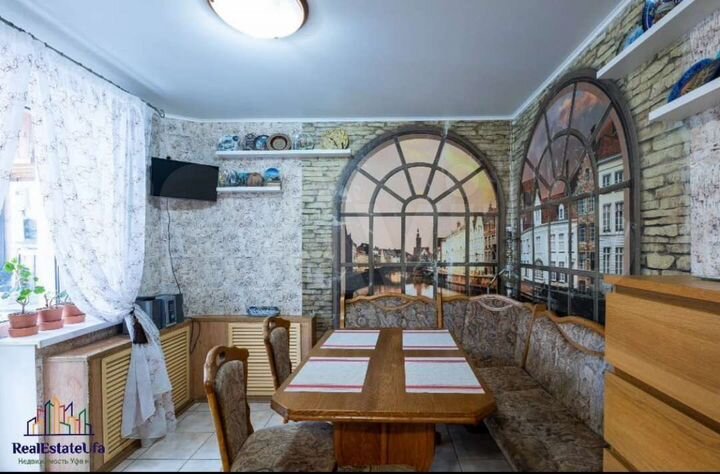 4-к. квартира, 107 м², 8/9 эт.