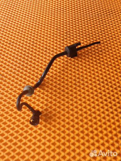 Трубка топливная Volvo XC60