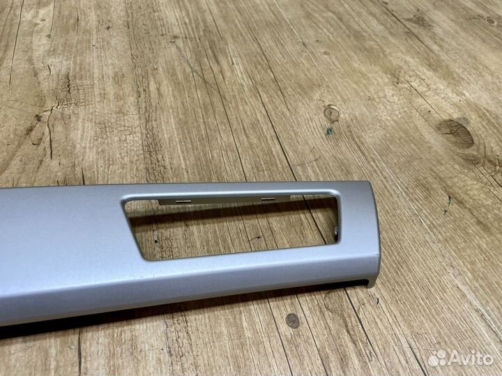 Накладка торпедо BMW E90 правый руль 2005 - 2013г