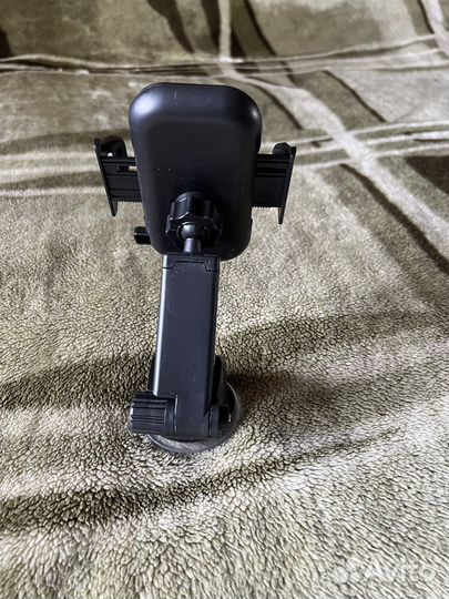 Держатель для телефона в машину