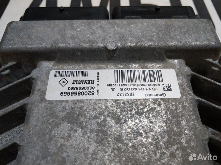 Блок управления двс 1,6 рено логан 2013 год K7M