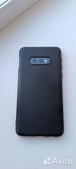 Samsung Galaxy S10e, 6/128 ГБ