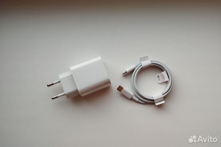 Зарядное устройство на iPhone