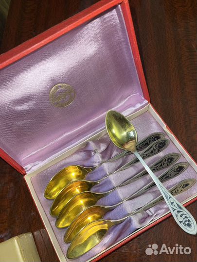 Серебряная чайная ложка