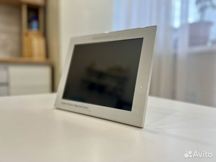 Электронная фоторамка porsche