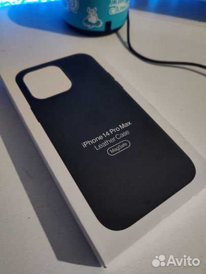 Кожаный чехол для iPhone 14 Pro MagSafe черный