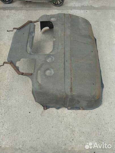 Защита двигателя WV Т-4, корзина б/у дизель 2,4