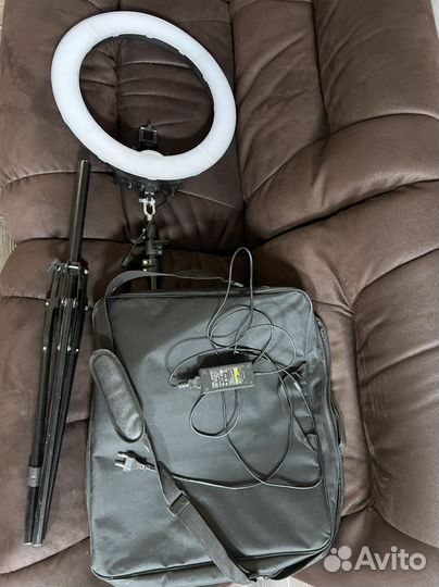 Кольцевая лампа со штативом бу