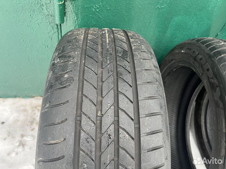 Goodyear EfficientGrip 245/45 R19 и 275/40 R19