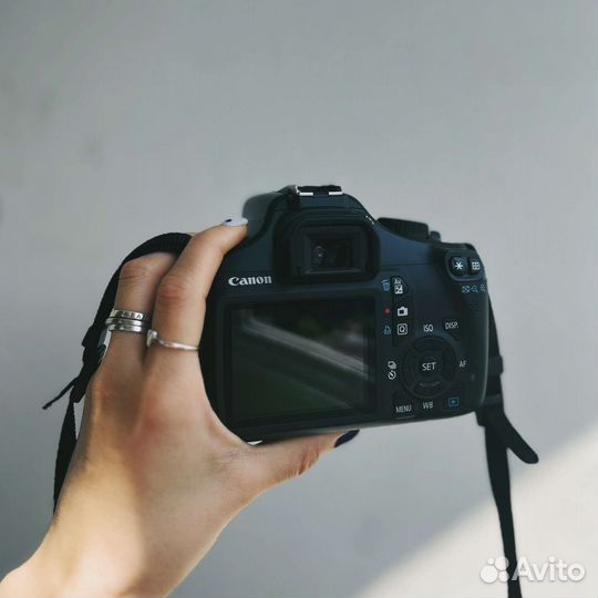 Зеркальный фотоаппарат canon eos 1100d