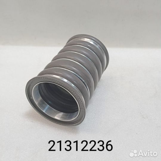 Патрубок интеркулера 21312236 Volvo FH12-16/FM9-13