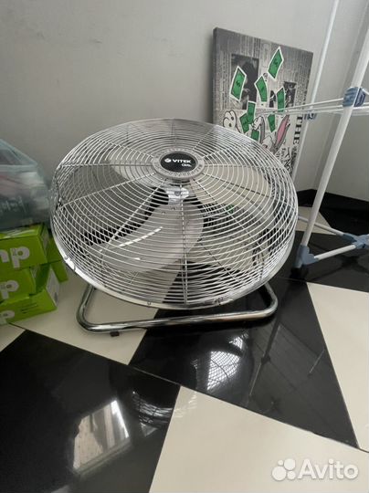 Вентилятор промышленный напольный vitek airo 2