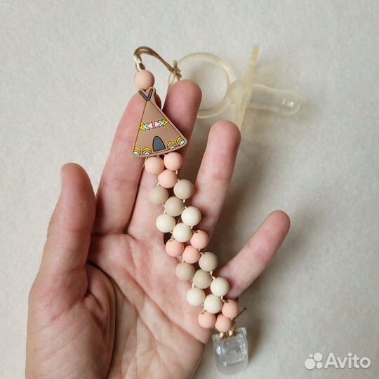 Силиконовый держатель для пустышки