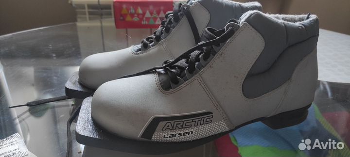 Лыжные ботинки классические