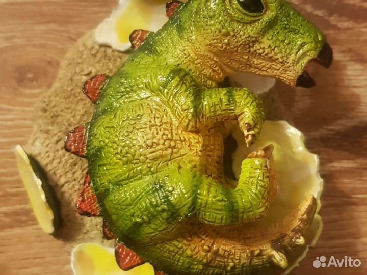 Яйцо динозавра