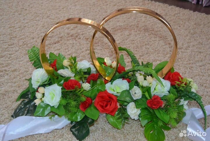 Кольца свадебные на машину