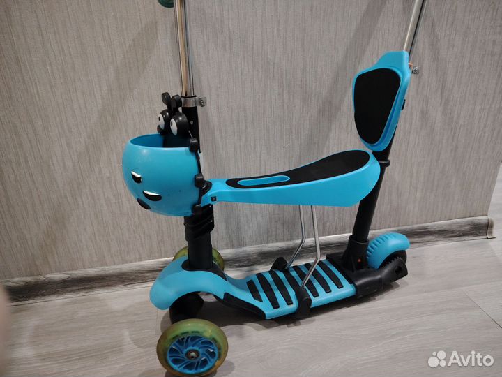 Самокат детский со светящимися колесами