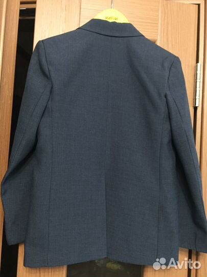 Школьный костюм