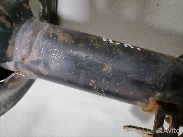 Стойка амортизат. перед левый Toyota Corona ST190