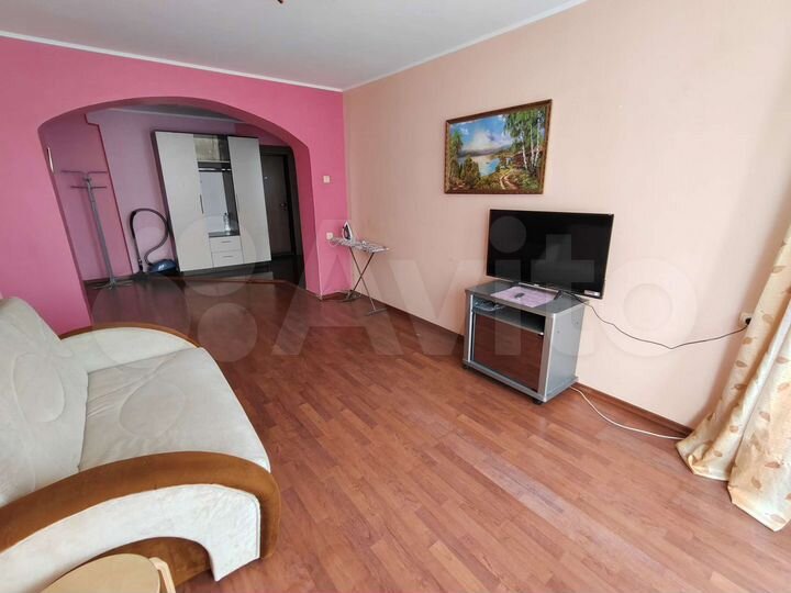 3-к. квартира, 80 м², 8/9 эт.