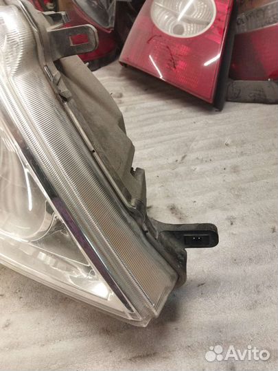 Фара правая Nissan Patrol Y62