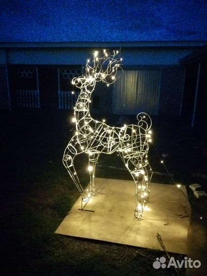 Новогодний олень