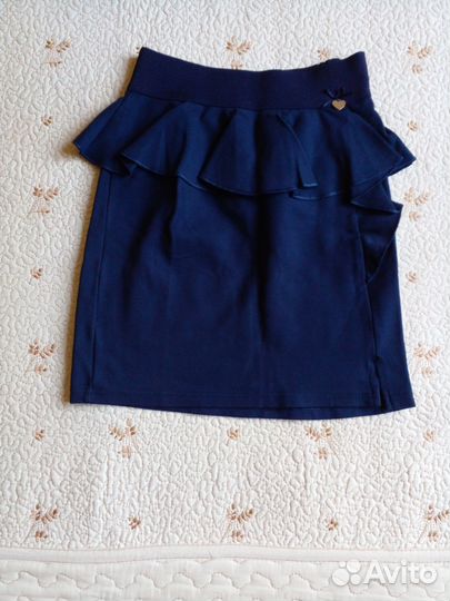 Пакетом школьная одежда на девочку 2 -й, 3-йкласс