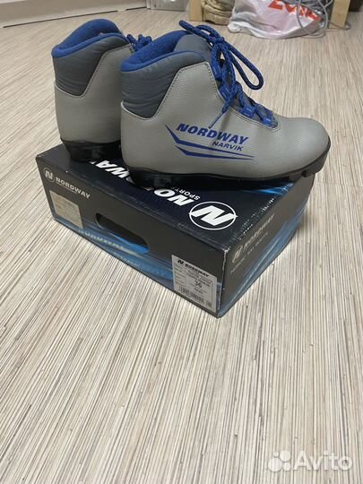 Лыжные ботинки 36 размера